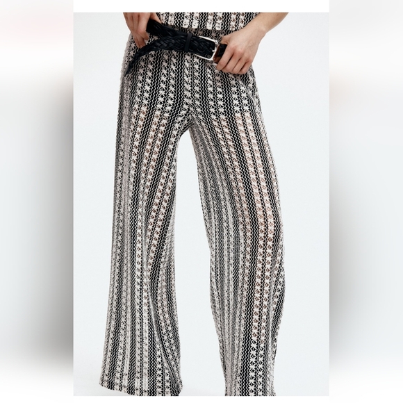 H&M Crochet Black And Ivory Striped Pants Size L SUMMER VIBEZ - Picture 1 of 6